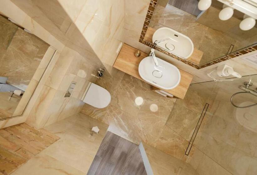 اتاق استاندارد, Stepono Apartments