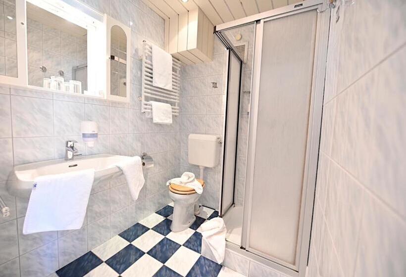 Standard Enkeltværelse, Rooms & Amoria Spa For Adults Only   Hotel Jägerhof Wörthersee