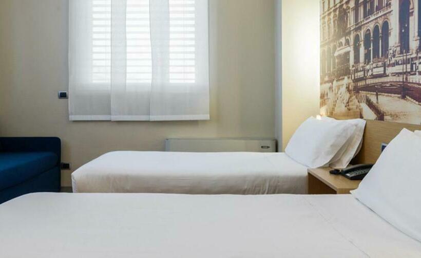 اتاق استاندارد سه نفره, B&b Hotel Milano La Spezia