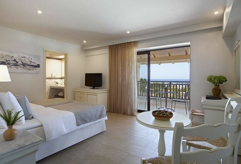 اتاق لوکس با چشم‌انداز دریا, Creta Maris Resort