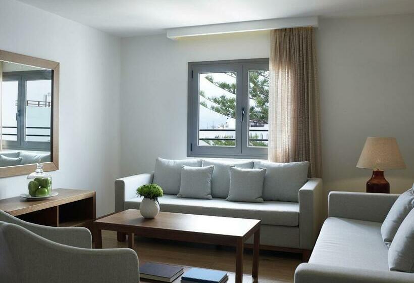 سوییت با چشم‌انداز دریا, Creta Maris Resort