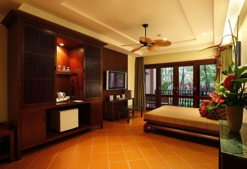 سوییت خانوادگی, Duangjitt Resort, Phuket