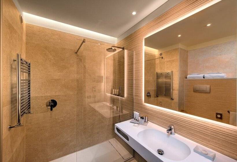 اتاق استاندارد, Aemilia Hotel Bologna