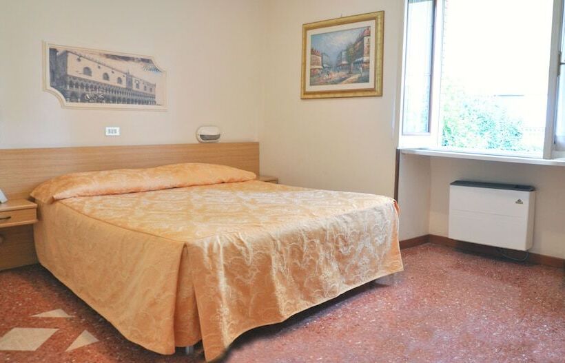 اتاق استاندارد, Albergo Argentina Srl