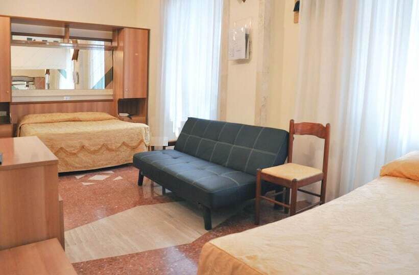 اتاق خانوادگی, Albergo Argentina Srl