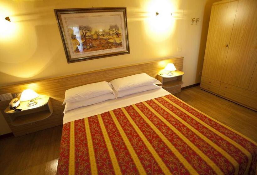 اتاق استاندارد, Albergo Nazionale