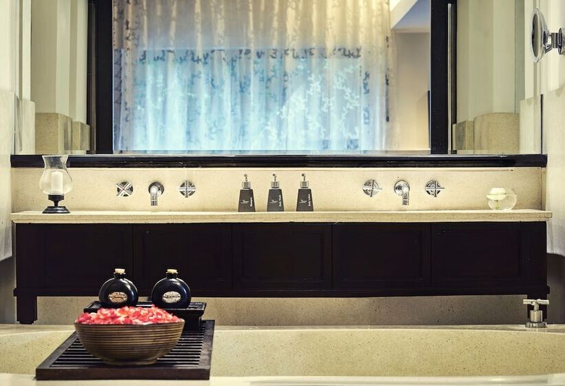 سوییت با چشم‌انداز دریا, Anantara Bophut Koh Samui Resort