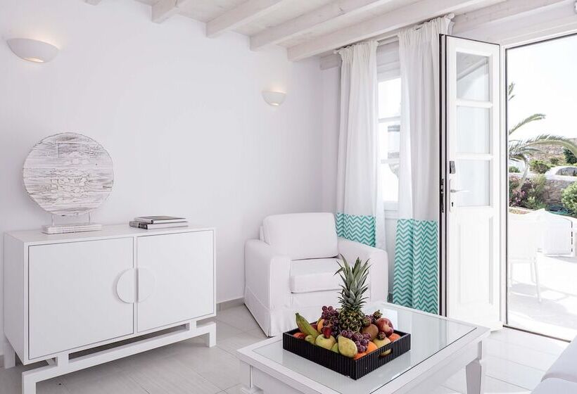 سوییت با چشم‌انداز دریا, Archipelagos Hotel   Small Luxury Hotels Of The World