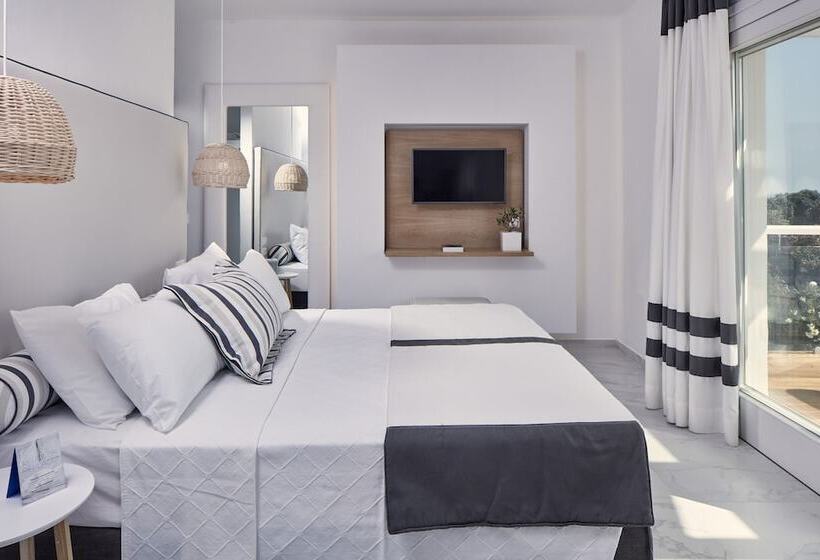 سوییت جونیور با چشم‌انداز دریا, Archipelagos Hotel   Small Luxury Hotels Of The World