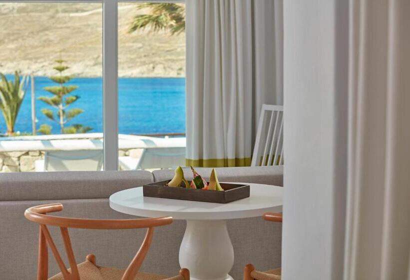 Deluxe Suite Sea View, Archipelagos