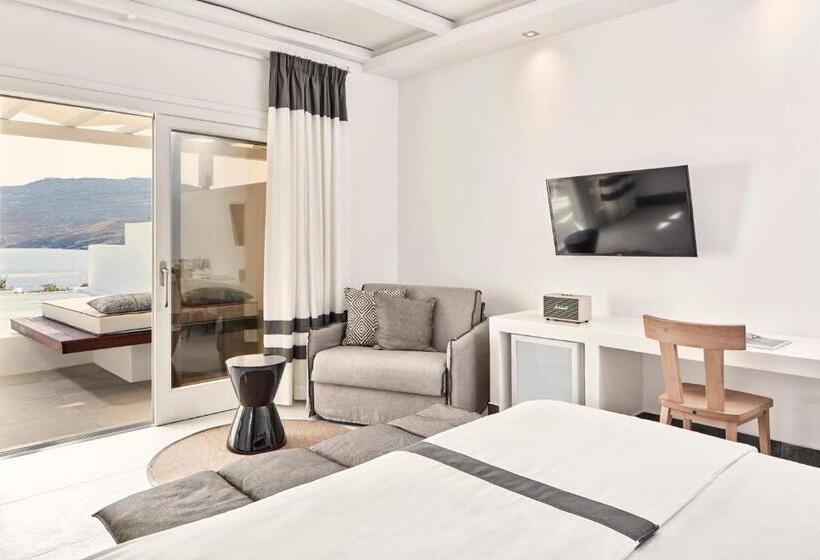 سوییت با چشم‌انداز دریا, Archipelagos Hotel   Small Luxury Hotels Of The World