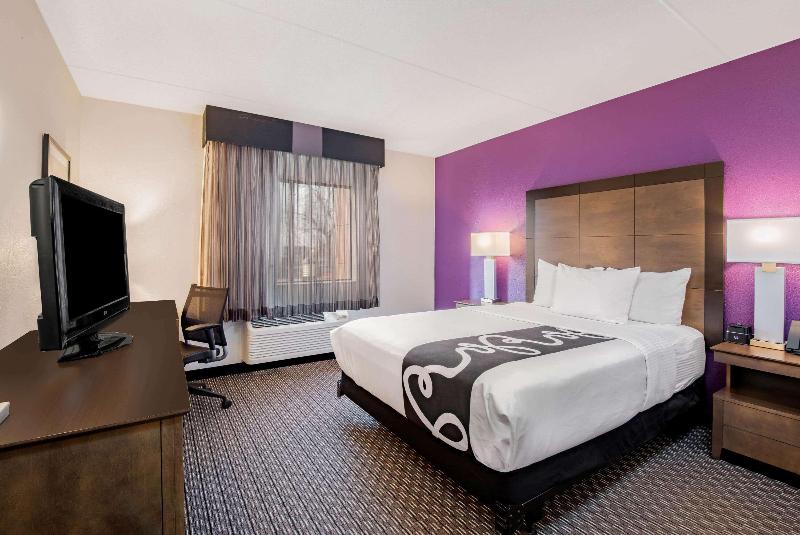 اتاق لوکس با چشم‌انداز دریا, Best Western Premier Bangtao Beach Resort & Spa