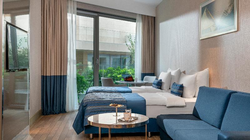 اتاق استاندارد با چشم‌انداز استخر, Burasari Phuket Resort & Spa