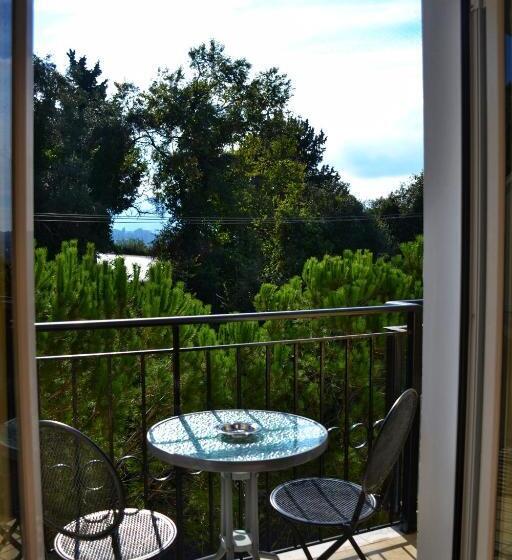 اتاق استاندارد, Corfu Hellinis