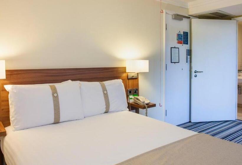 Habitación Estándar Cama Matrimonio Adaptada para personas con movilidad reducida, Holiday Inn Ipswich