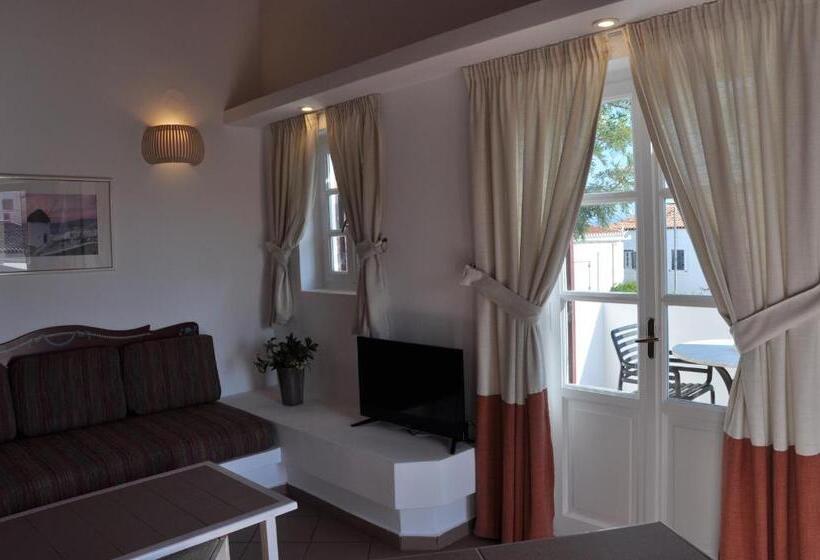 استودیو خانوادگی, Nissia Traditional Residences Spetses