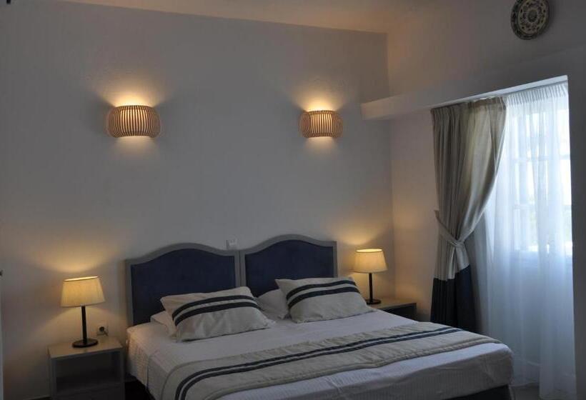 استودیوی سوپریور, Nissia Traditional Residences Spetses