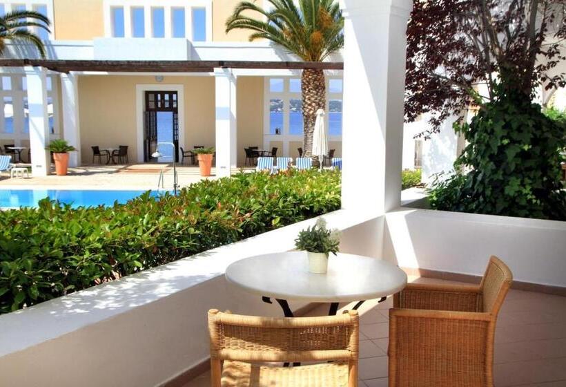 اتاق دوبلکس, Nissia Traditional Residences Spetses