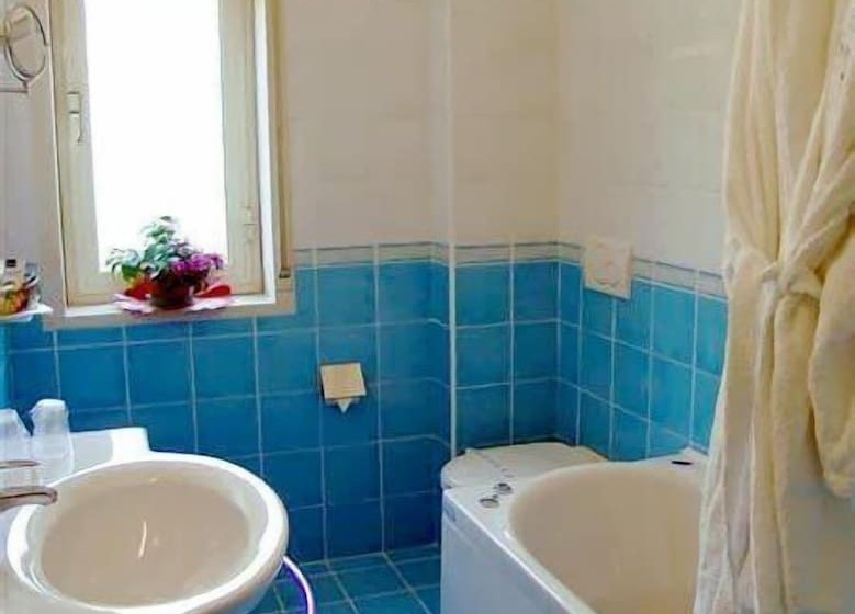 اتاق استاندارد با چشم‌انداز کوهستان, Park Hotel Silemi