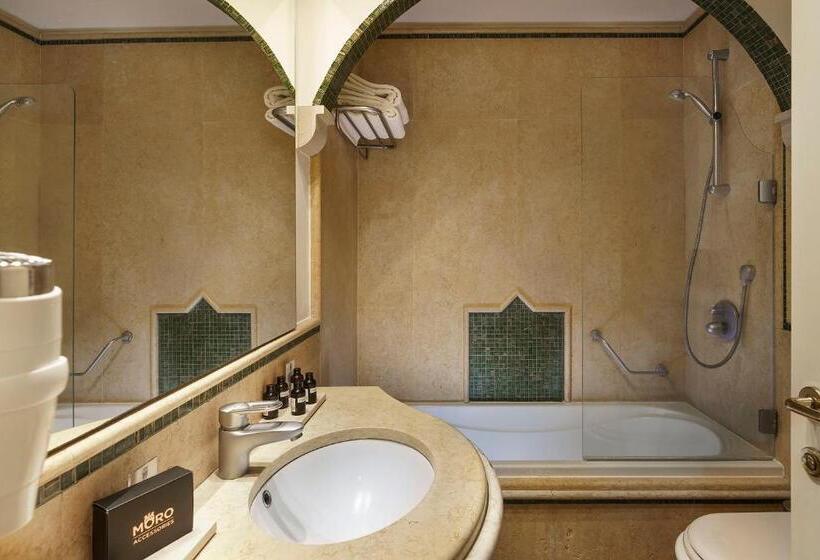 Superior Zimmer mit Terrasse, Romano Palace Luxury