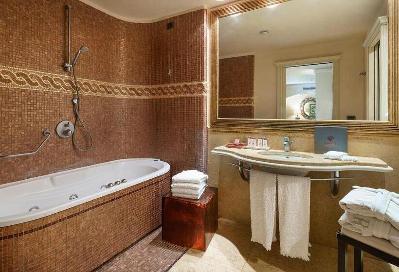 Suite mit Terrasse, Romano Palace Luxury