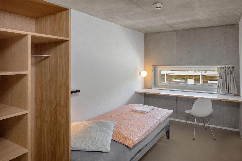 标准单人间共用浴室, Lausanne Youth Hostel Jeunotel