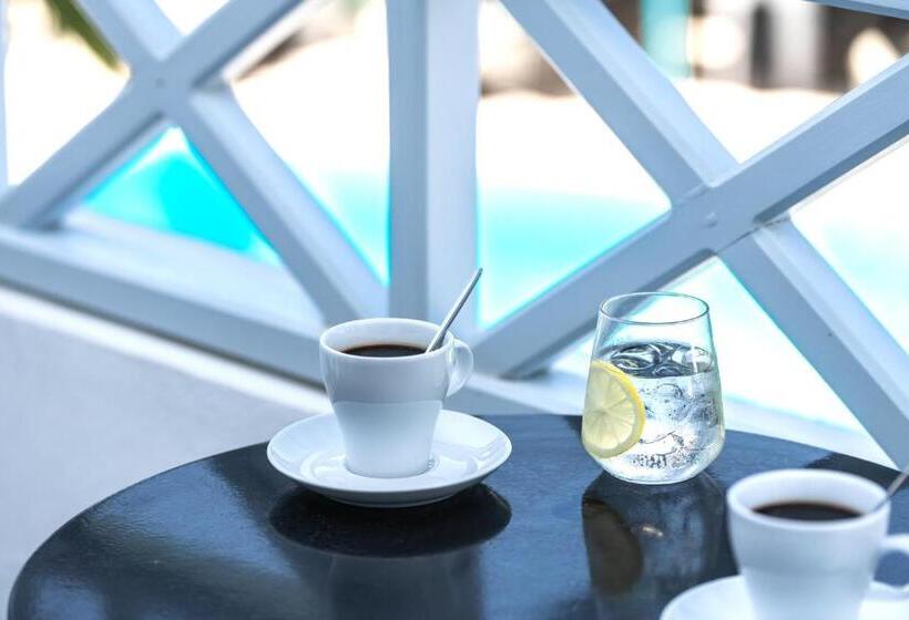 Люкс Мастер, Santorini Kastelli Resort