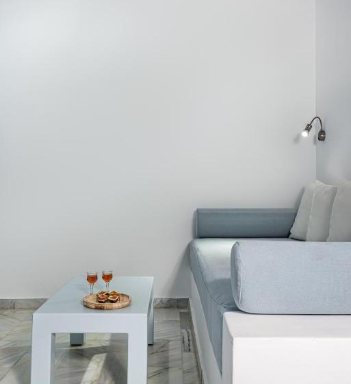 Полулюкс, Santorini Kastelli Resort