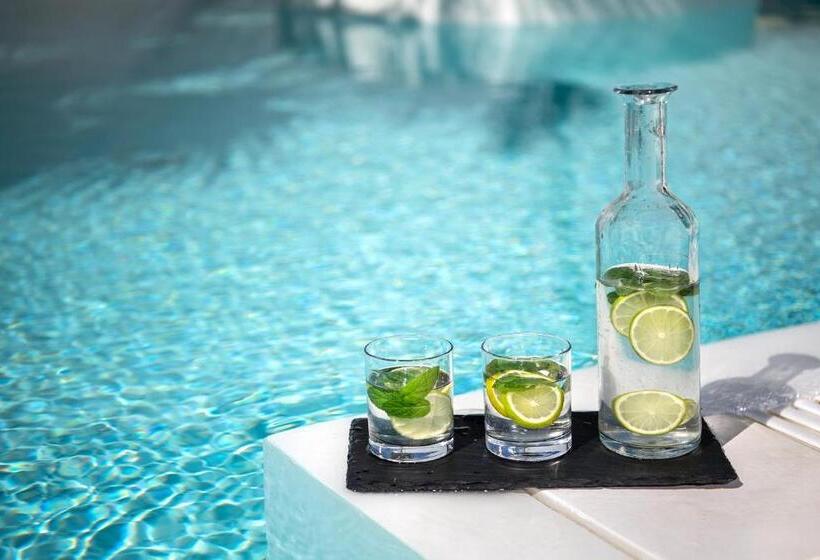 Номер Superior, Santorini Kastelli Resort