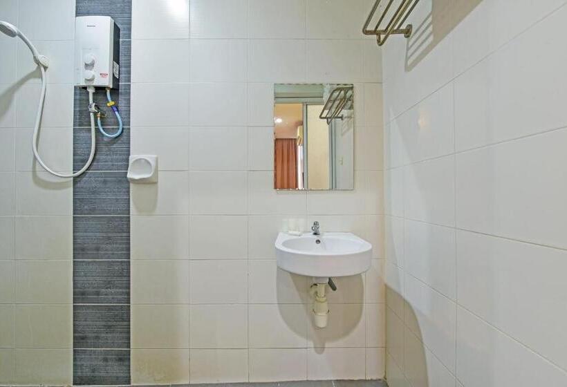 اتاق استاندارد سه نفره, Avatarr Hotel By Oyo Rooms