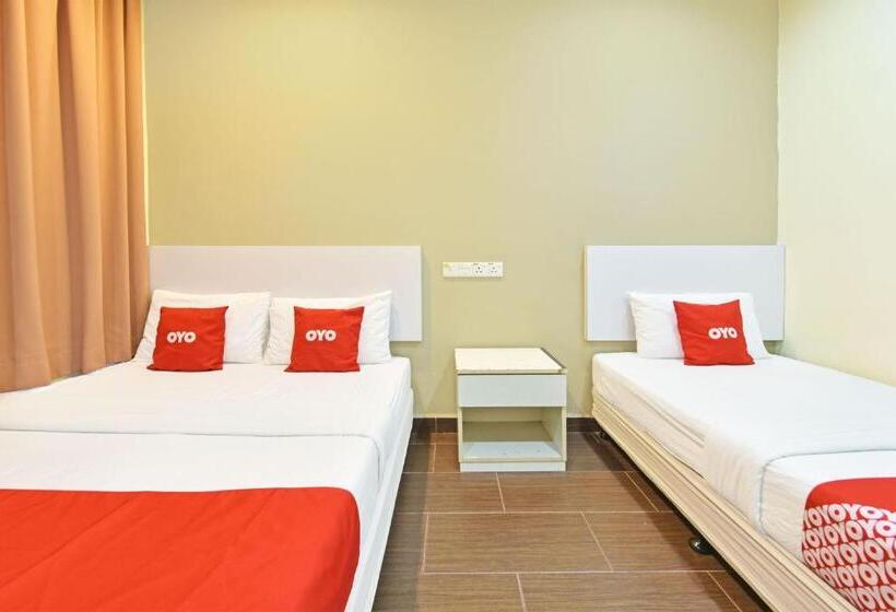 اتاق لوکس سه تخته, Avatarr Hotel By Oyo Rooms