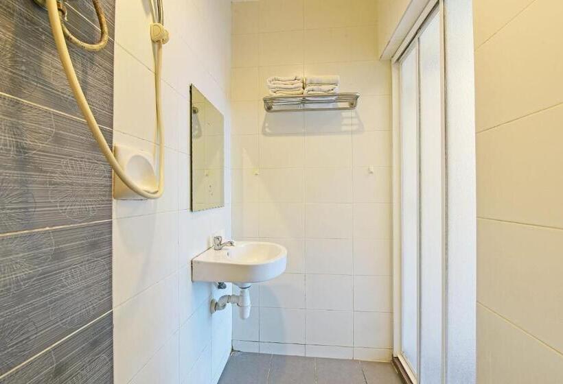 سوئیت پریمیوم, Avatarr Hotel By Oyo Rooms