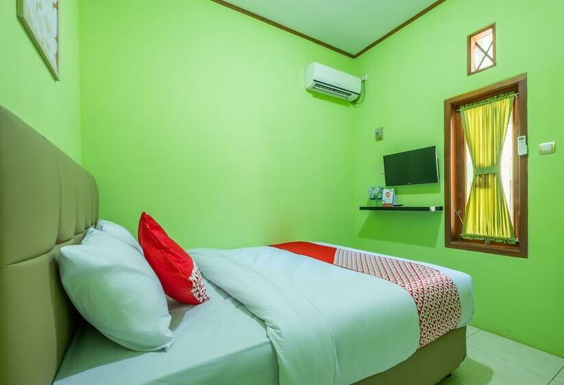اتاق استاندارد, Cemara Residence By Oyo Rooms