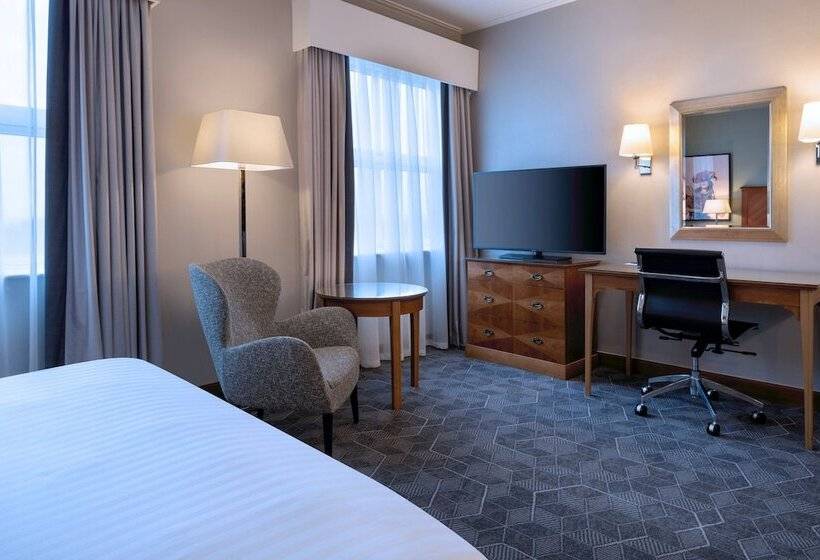 Deluxe Room, Delta S By Marriott Bexleyheath