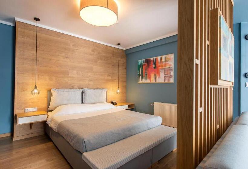 海景套房, Heliotrope Hotels