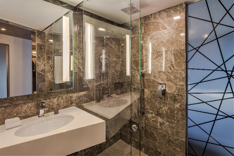 اتاق استاندارد با تخت بزرگ, Ac Hotel By Marriott Guadalajara Expo