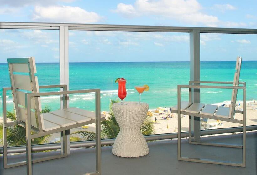 اتاق استاندارد با 2 تخت دوبل, Cadillac Hotel & Beach Club, Autograph Collection