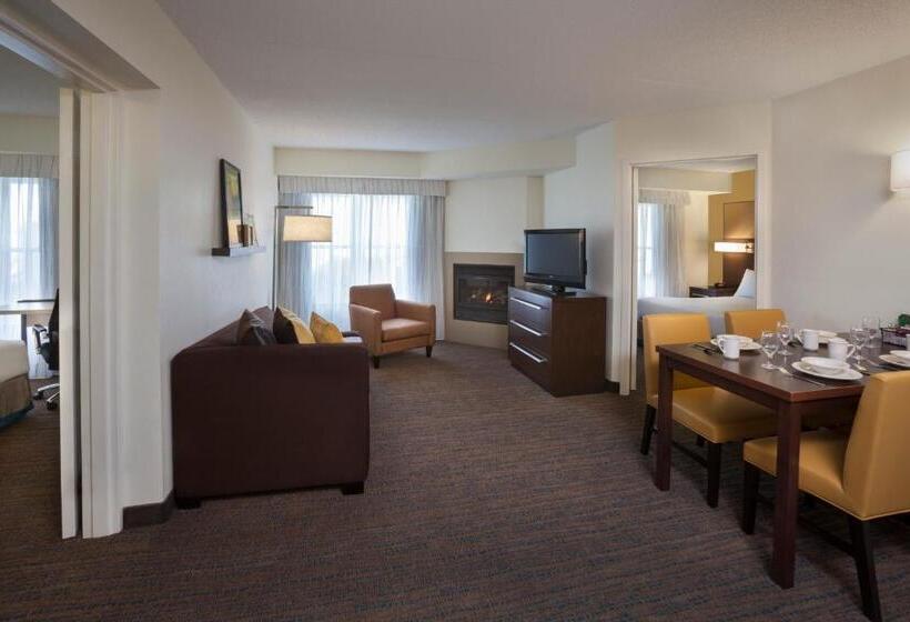 סוויטת 2 חדרי שינה, Cambridge Suites Mississauga