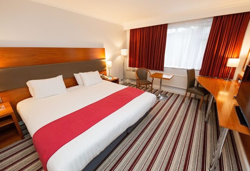 اتاق استاندارد, Holiday Inn Newport, An Ihg