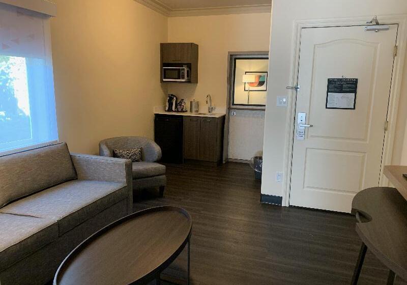 套房, Holiday Inn Victoria   Elk Lake, An Ihg
