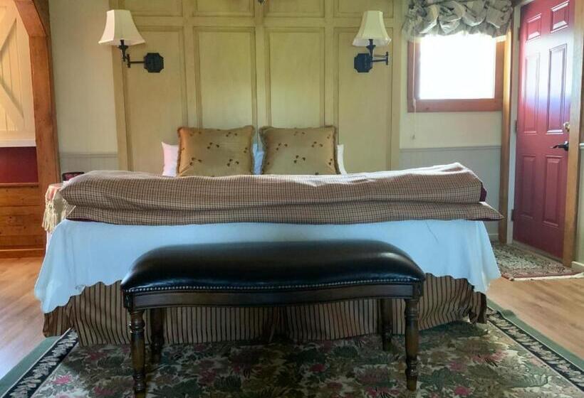 سوییت با چشم‌انداز باغ, Kingsbrae Arms Inn