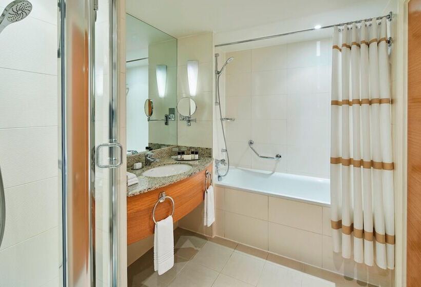 سوییت اجرایی, London Marriott Hotel Canary Wharf