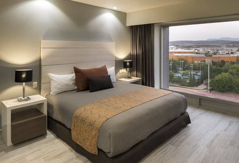 سوییت جونیور, Real Inn San Luis Potosí