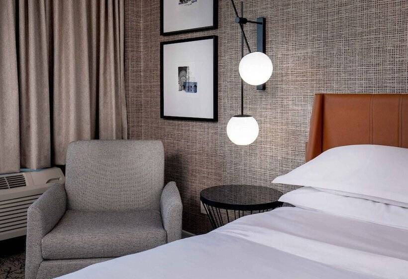 اتاق کلاب, Sheraton Pentagon City