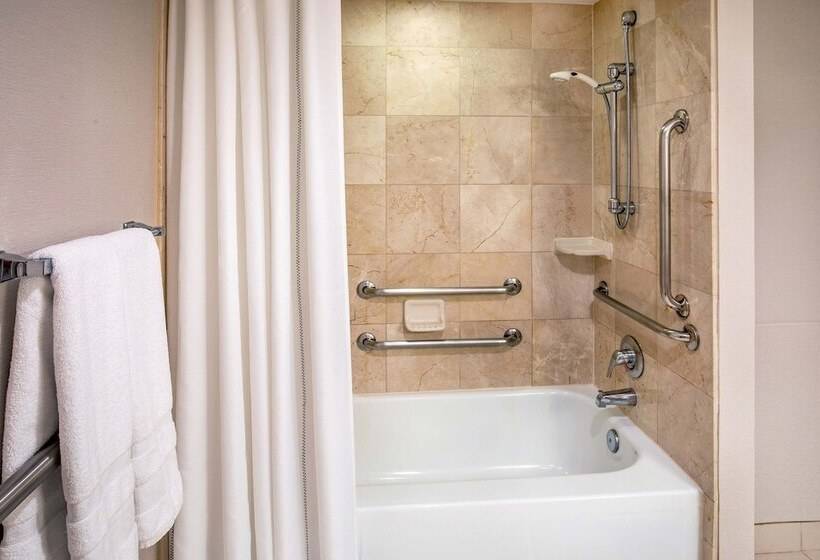 اتاق استاندارد با 2 تخت دوبل, Sheraton Pentagon City