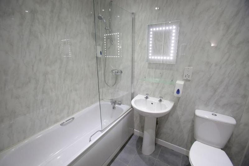 اتاق استاندارد یک نفره, Merchant City Inn