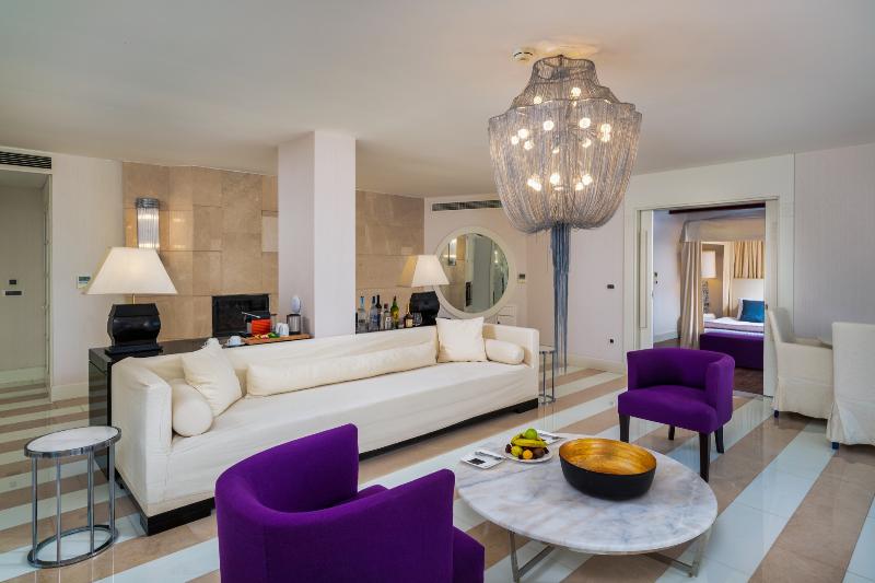اتاق پریمیوم سه تخته, The Reef Coco Beach