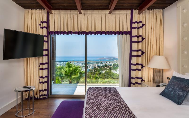 اتاق پریمیوم سه تخته, The Reef Coco Beach