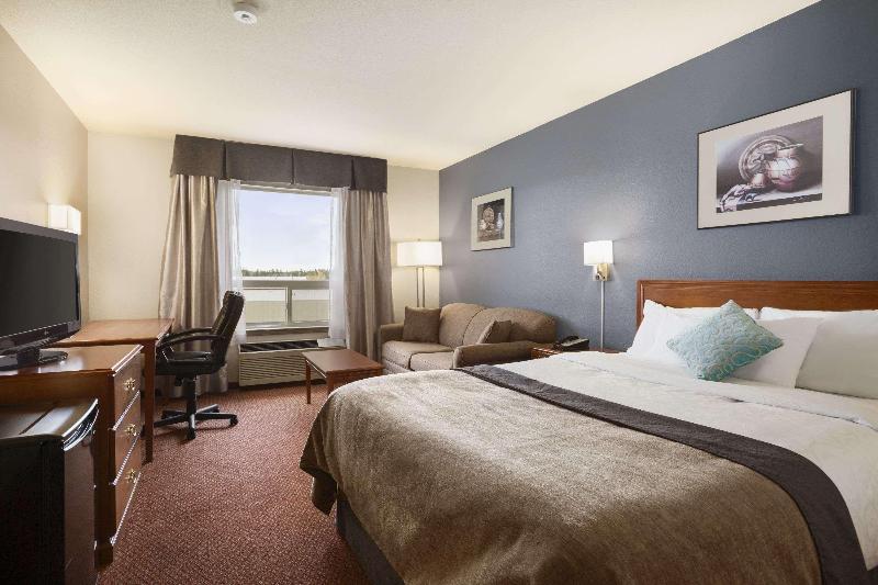 Bisneshuone, Super 8 By Wyndham Whitecourt