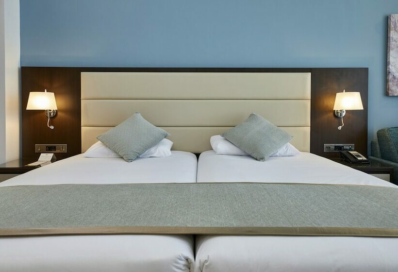اتاق استاندارد با چشم‌انداز دریا, Riu Dubai - All Inclusive